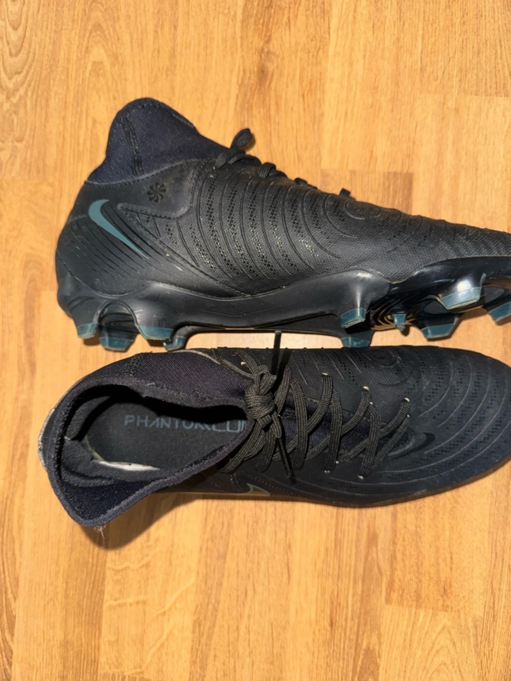 Youth Nike Phantom Luna Black Teal Soccer Cleats - Picture 11 of 12
